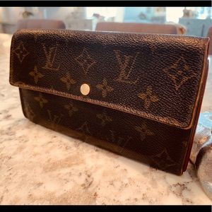 SOLD NOT AVAILABLE *Louis Vuitton Wallet - 7.5”x4”